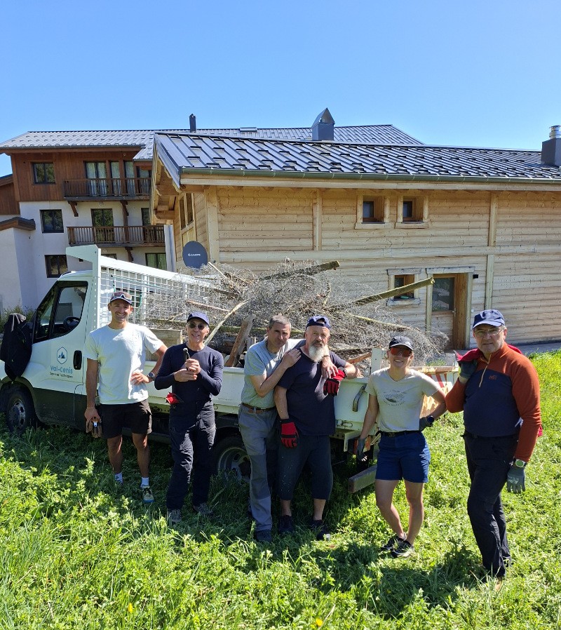 2505 Demontage Cabane1